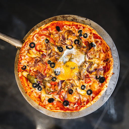  يقع في حي Marais يقدم مجموعة من الأطباق الفرنسية الكلاسيكية