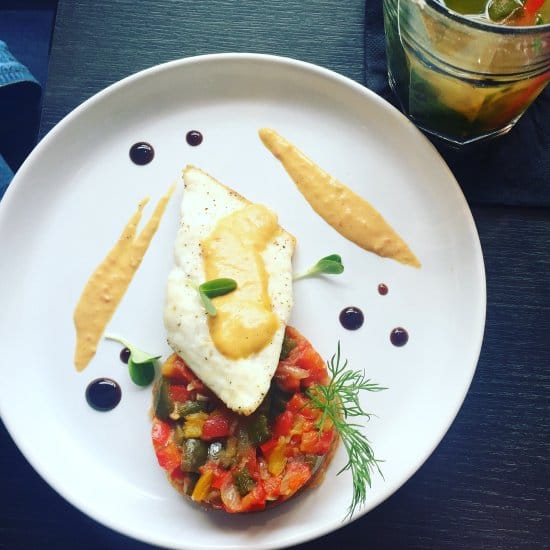 يقدم الاطباق الهندية والباكستانية 