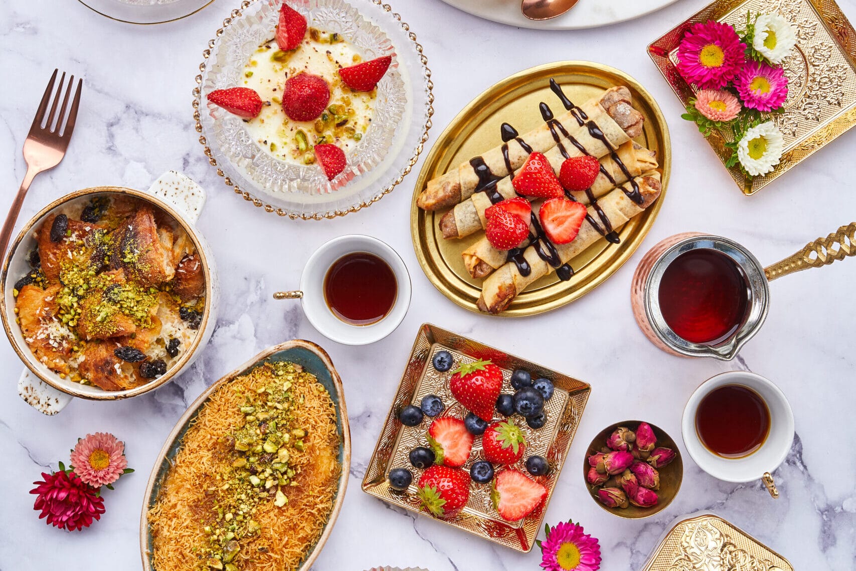 يقدم الاطباق اللبنانية والمتوسطية والصحية والشرق اوسطية 