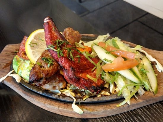 مطعم حلال يقدم الاطباق الشرق أوسطية, المشويات, تركية