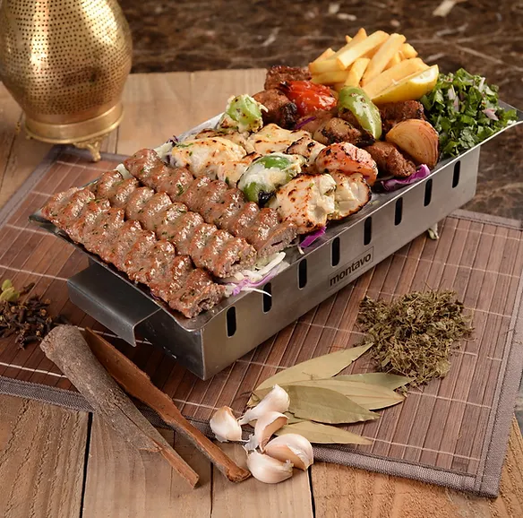 يقدم الاطباق العالمية والمتوسطية والشرق اوسطية 